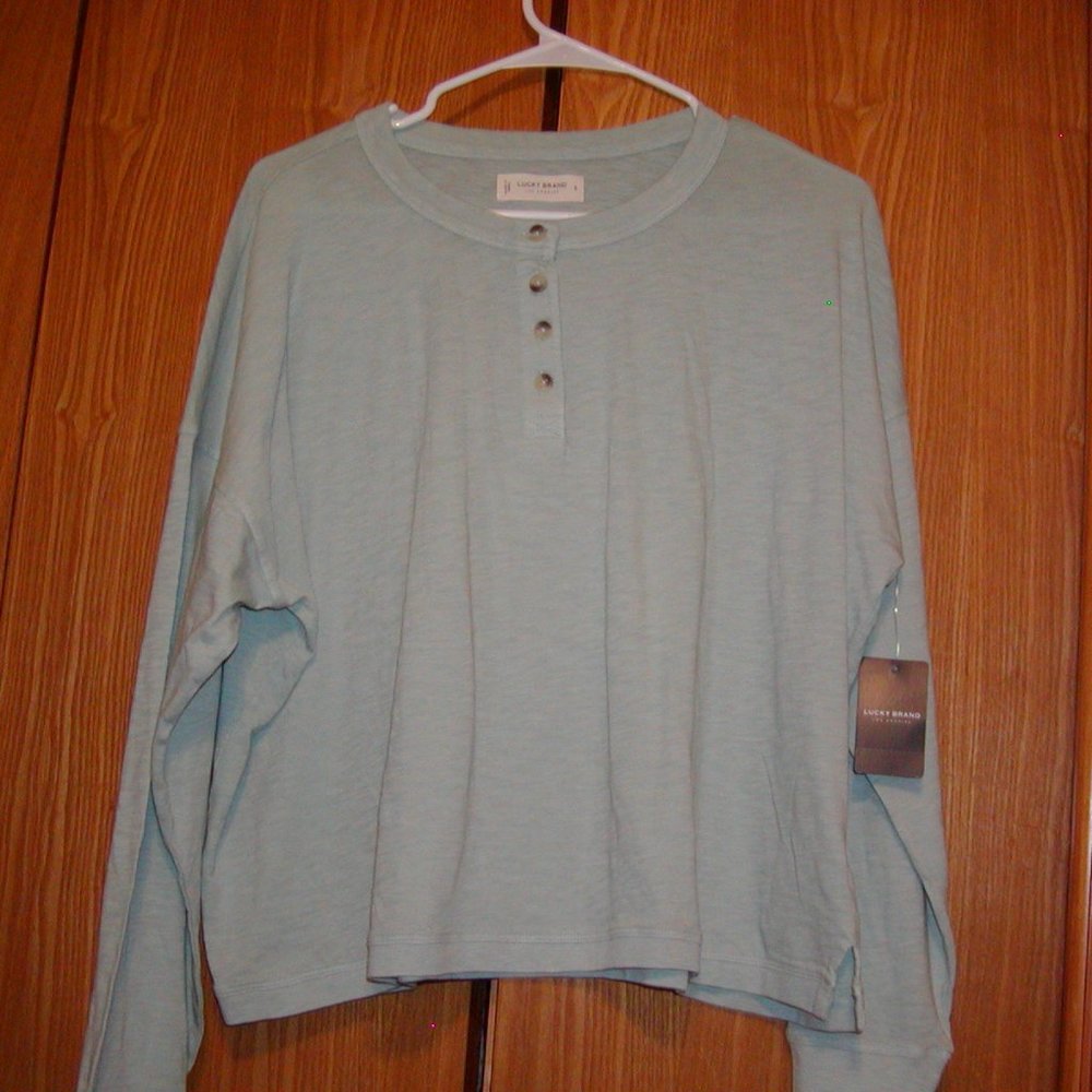 Lucky Brand womans shirt